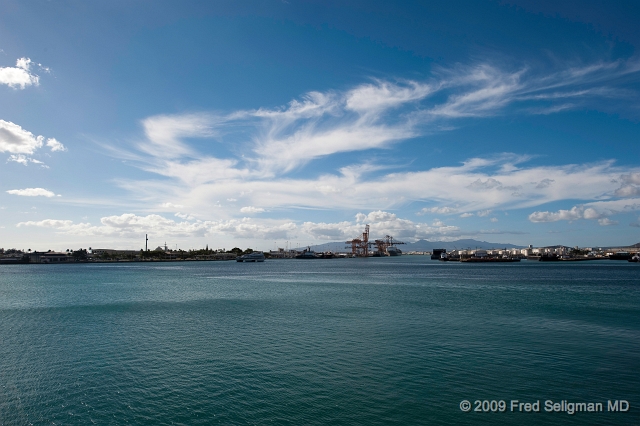 20091031_150827 D3f.jpg - Honolulu Harbor